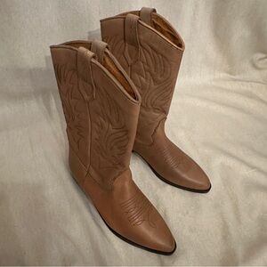 NWOT Vintage Women's Tan/Caramel Western Cowboy Boots | Size 8.5